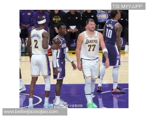 湖人对决国王精彩赛事回顾与分析全场亮点一网打尽 湖人对决国王精彩赛事回顾与分析全场亮点一网打尽